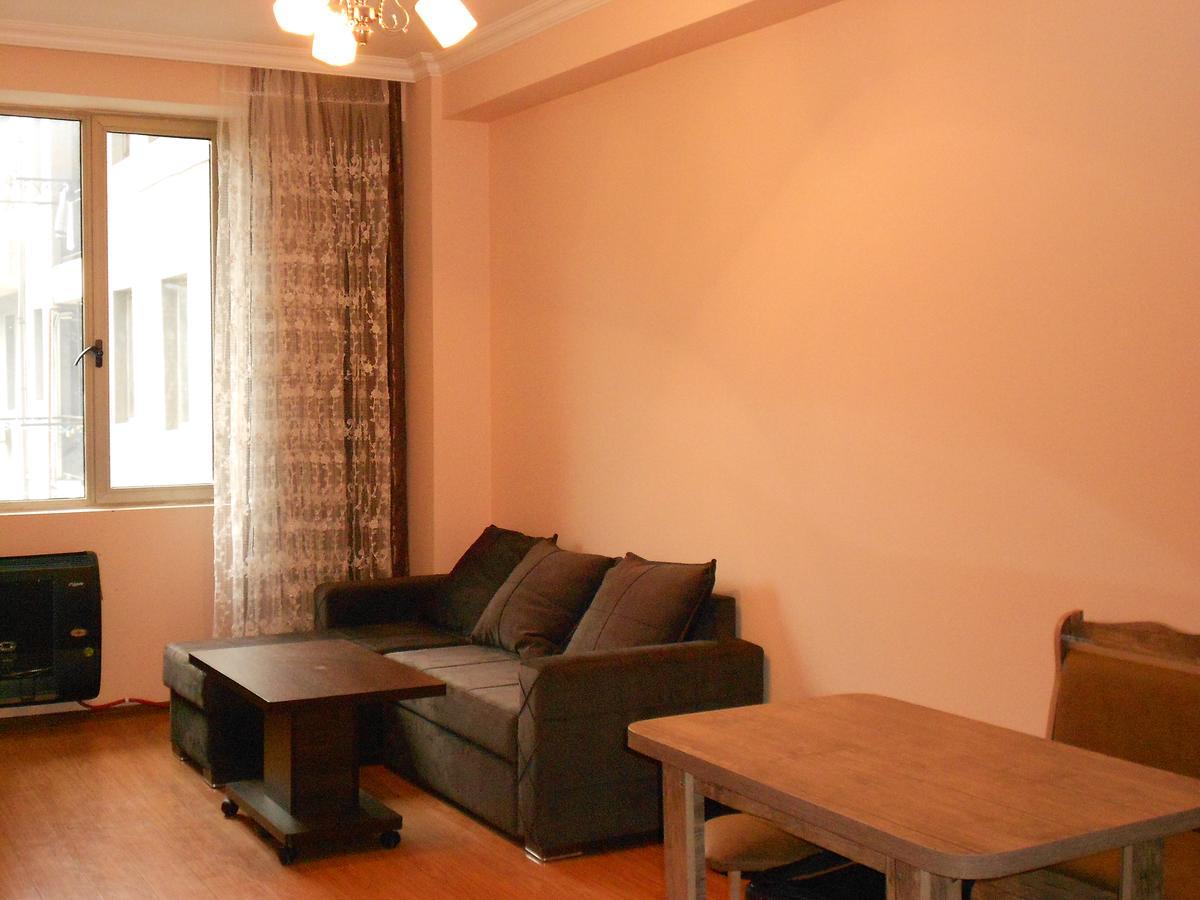 Ucha'S Apartment Batoumi Extérieur photo